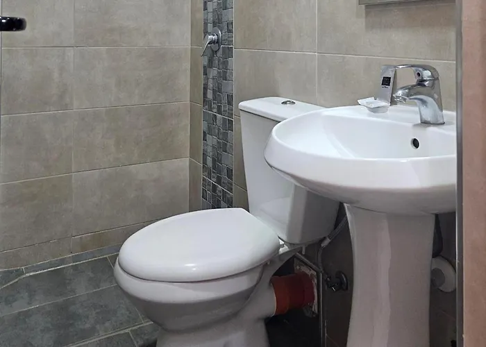 1bed Beachfront With Seaview Balcony - 5mintobeach *